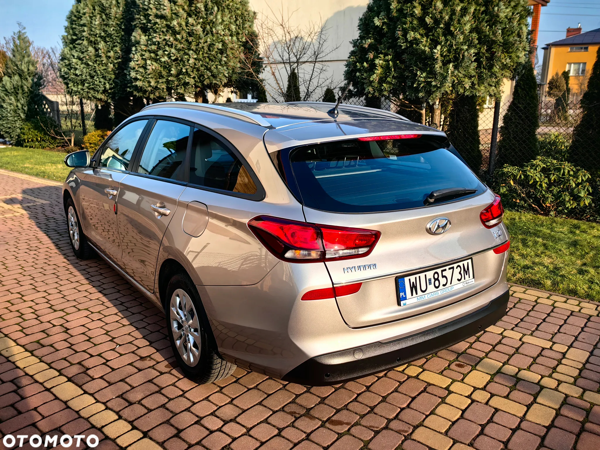 Hyundai i30 1.4 Classic + - 17