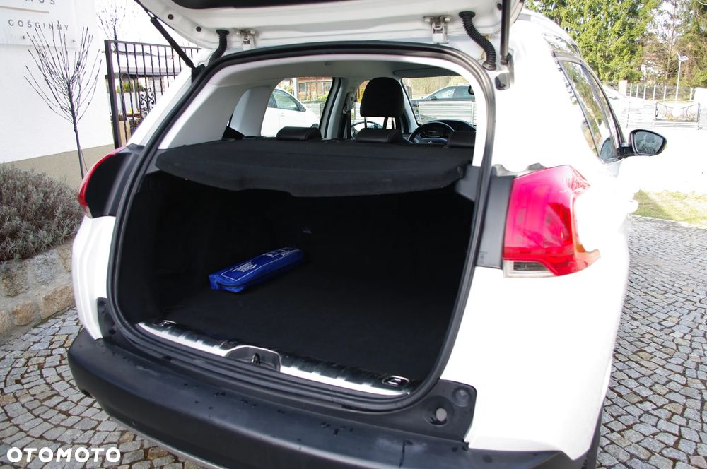 Peugeot 2008 BlueHDi FAP 120 STOP & START Allure - 9