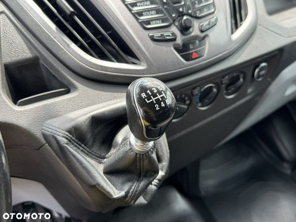 Ford Transit - 28