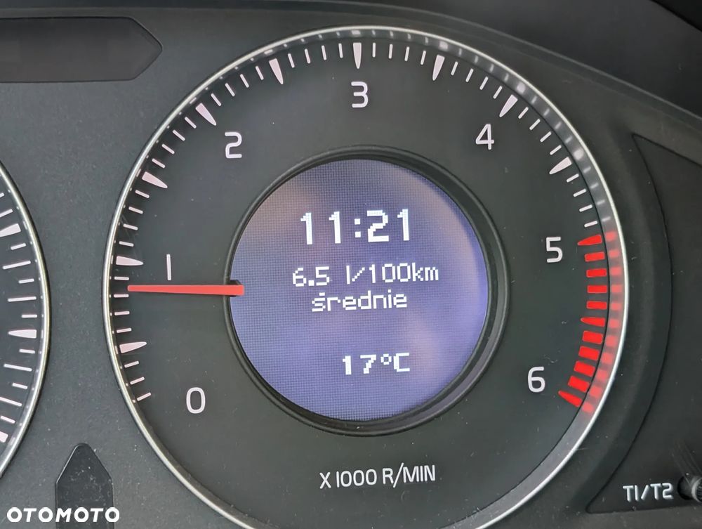Volvo V70 2.0D Momentum - 26