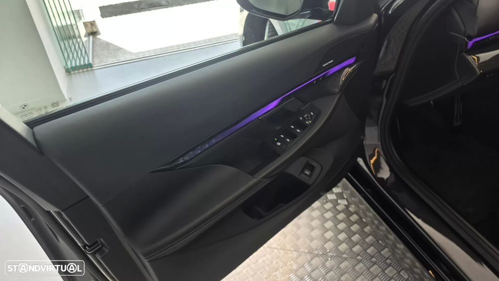 BMW i5 eDrive40 Pack Desportivo M Pro - 38