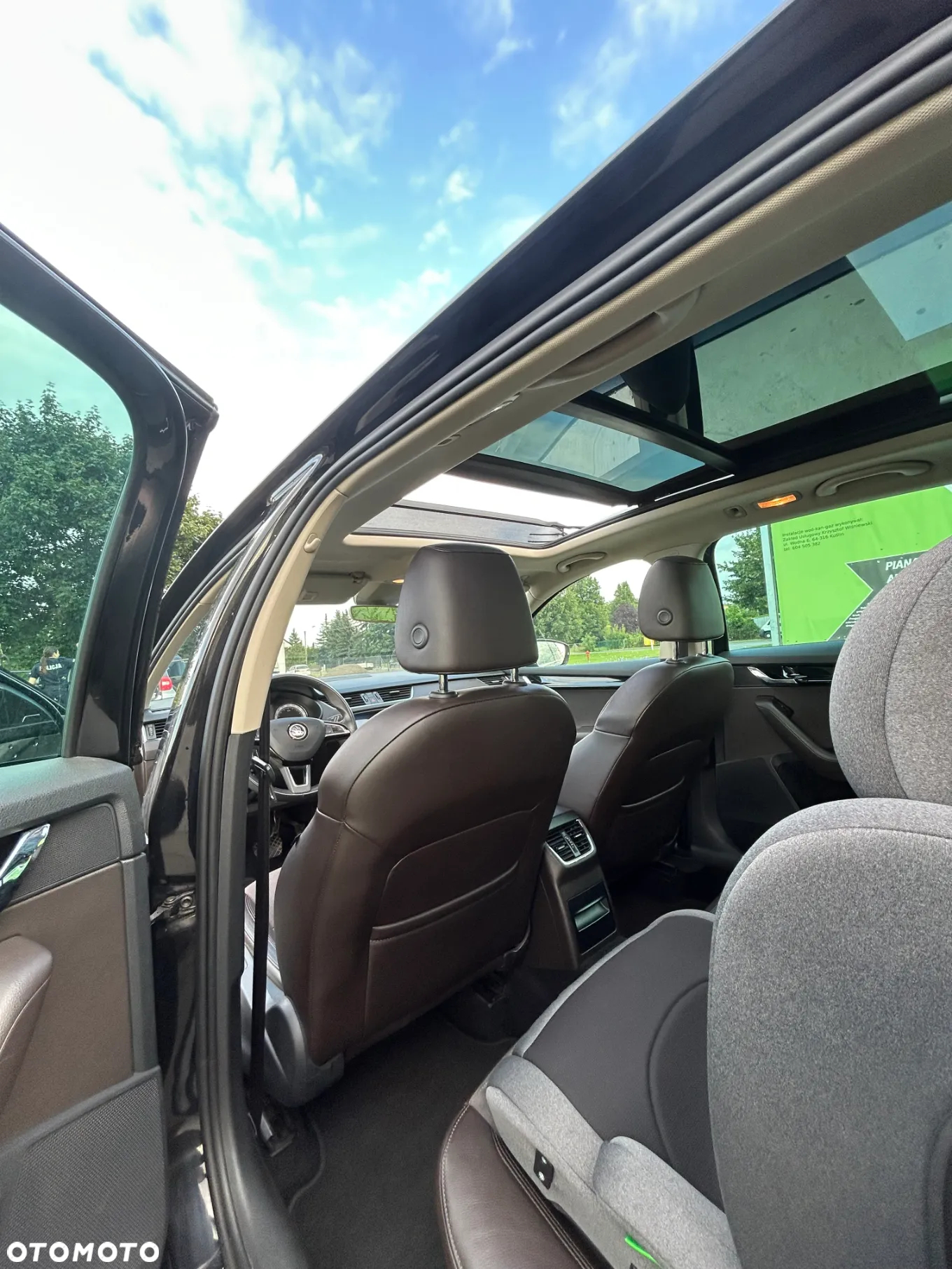 Skoda Octavia Combi 2.0 TDI 4x4 DSG L&K - 9