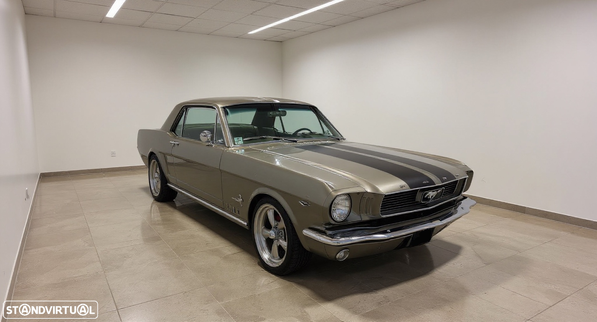 Ford Mustang - 2
