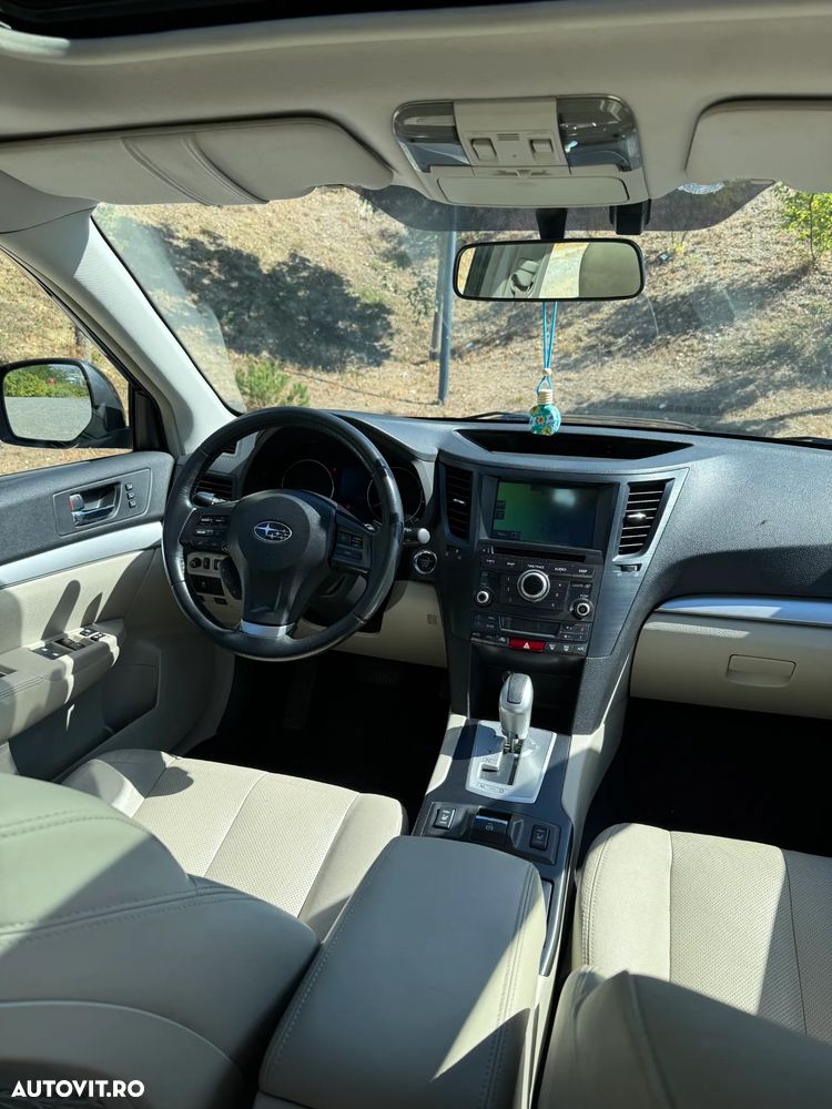 Subaru Legacy - 13