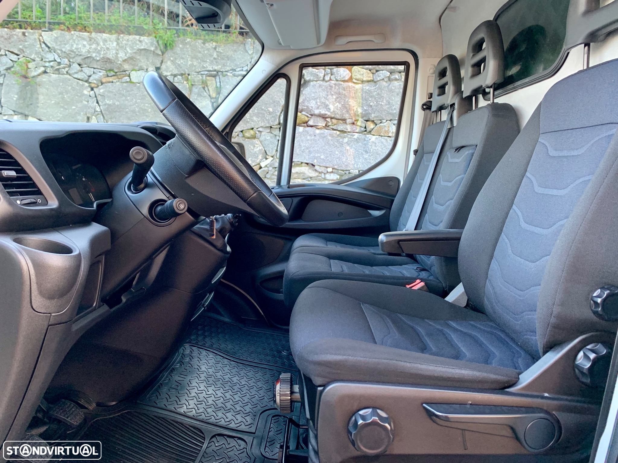 Iveco Daily  rodado duplo - 17