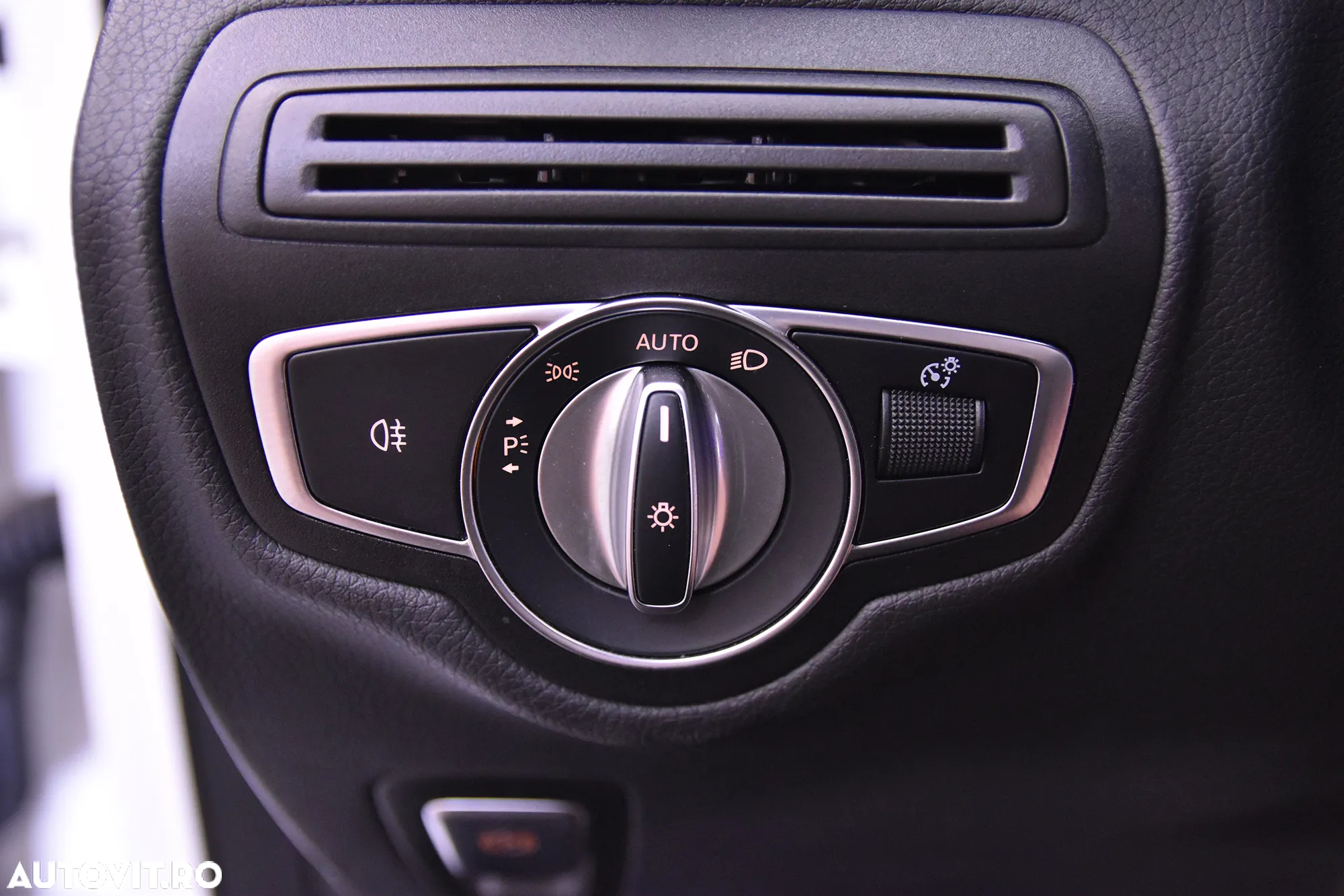 Mercedes-Benz GLC 300 e 4MATIC - 15