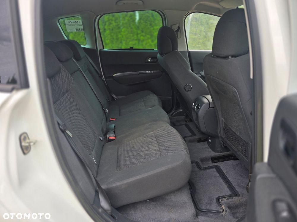 Peugeot 3008 HDi 115 Allure - 12