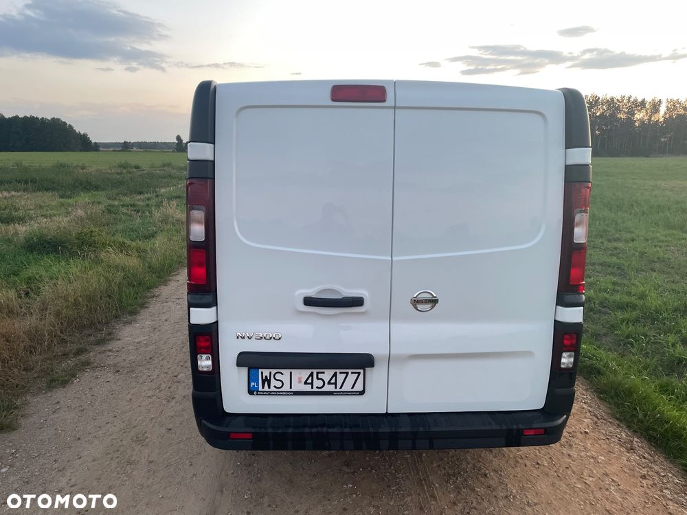 Nissan NV 300 - 11