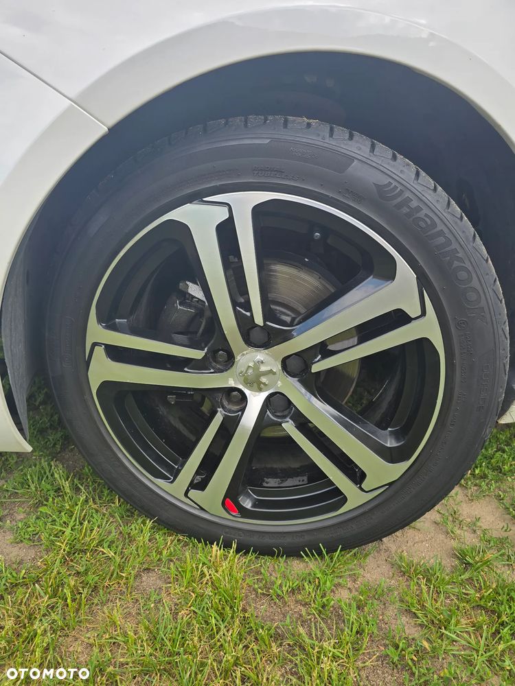 Peugeot 308 1.2 PureTech Style S&S - 18