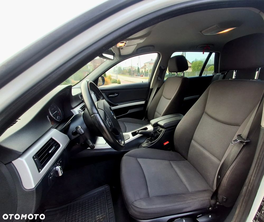 BMW Seria 3 - 19