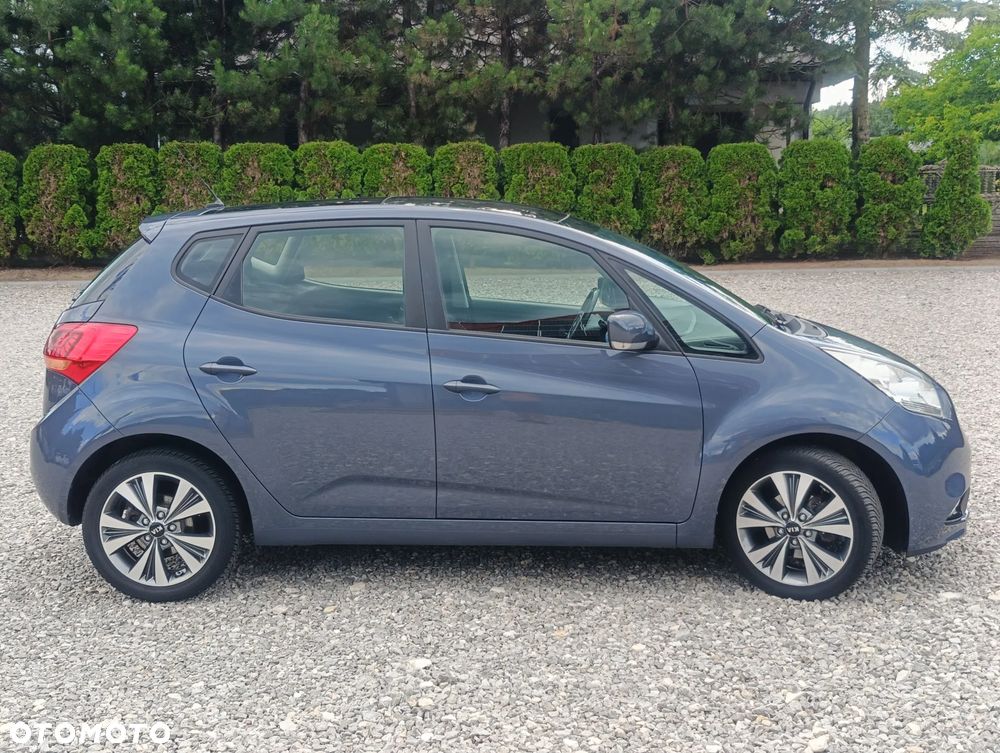 Kia Venga 1.6 CRDi 128 Dream Team Edition - 6