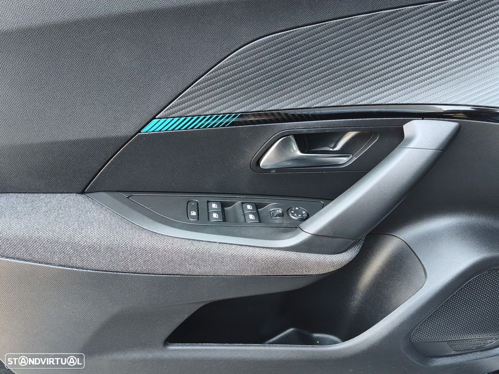 Peugeot 2008 PureTech 130 EAT8 Allure - 10
