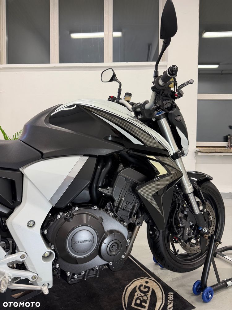 Honda CB - 9