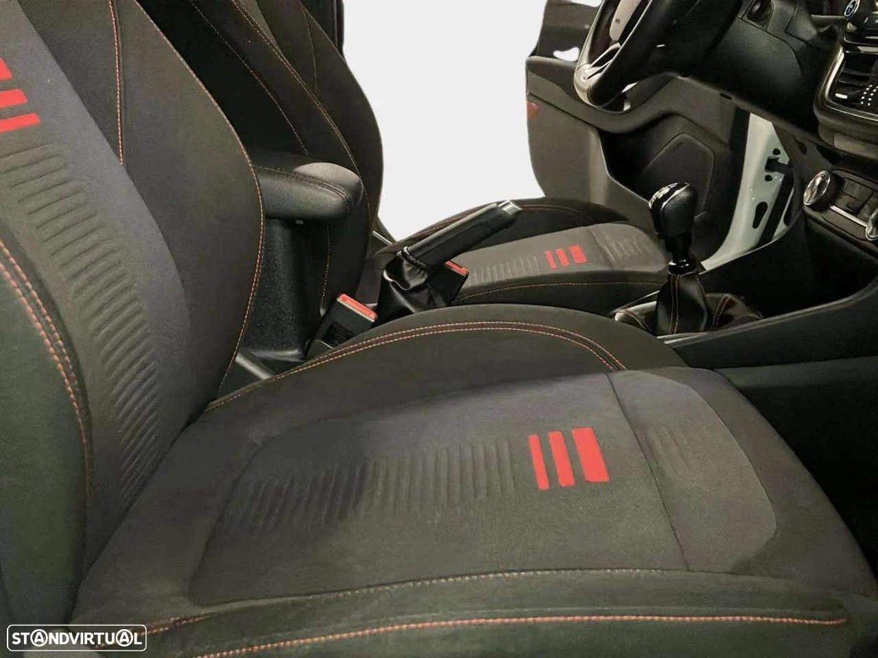 Ford Fiesta 1.0 EcoBoost ST-Line - 12