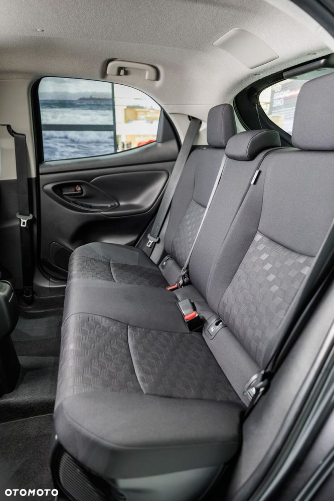 Toyota Yaris Hybrid 1.5 Comfort - 23