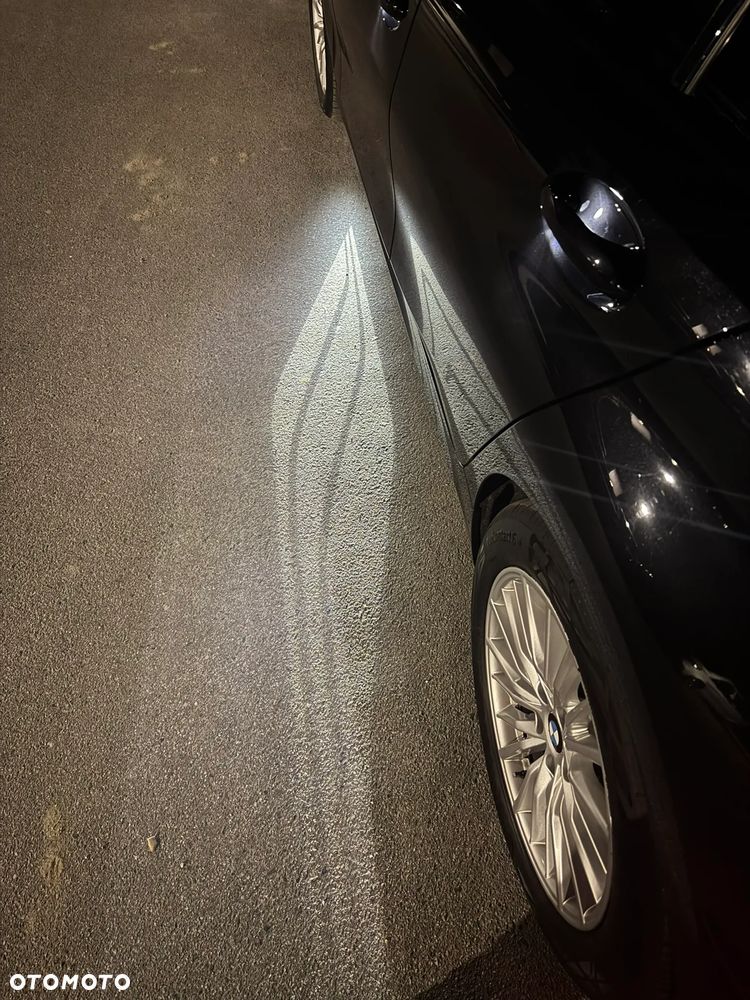 BMW Seria 3 320d Sport Line - 29