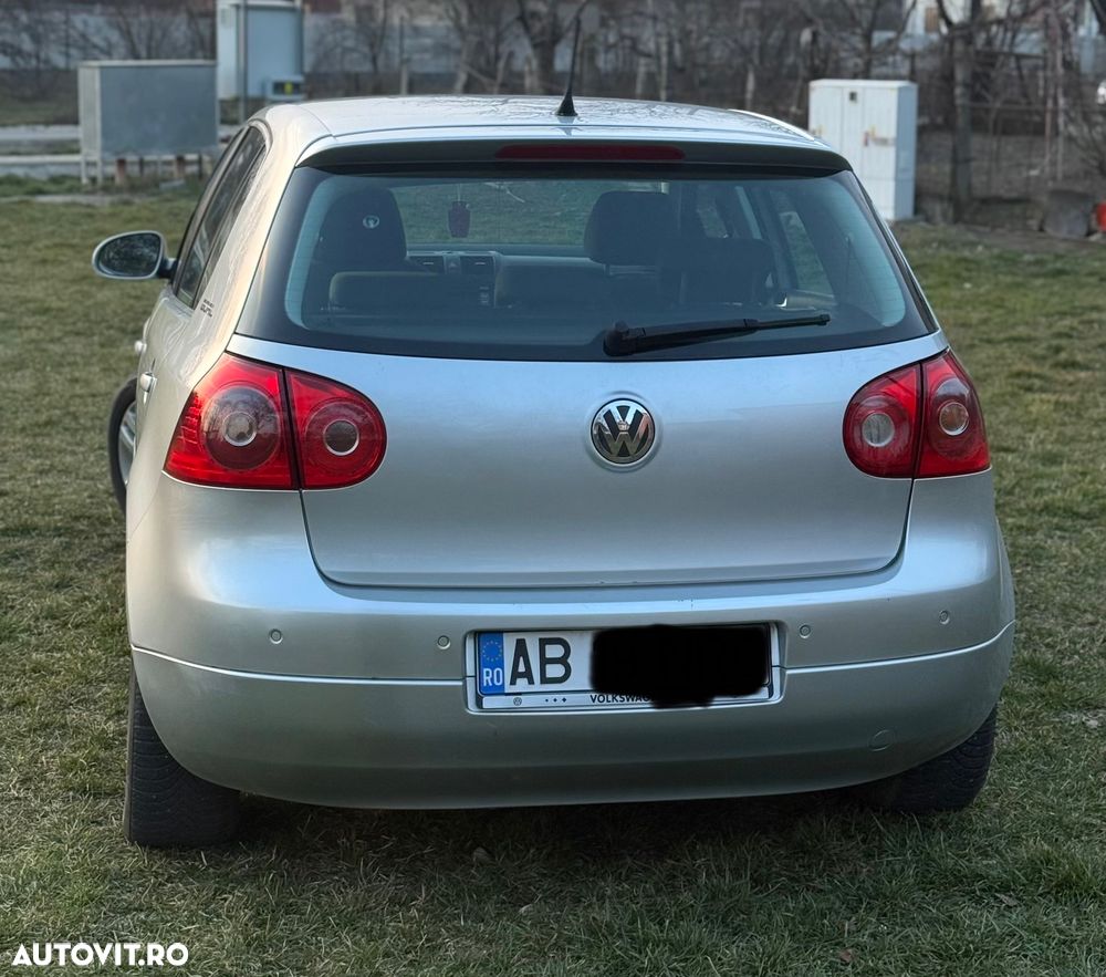 Volkswagen Golf - 4