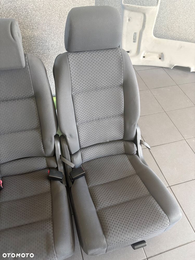 Tylne fotele VW Touran T1 - 4