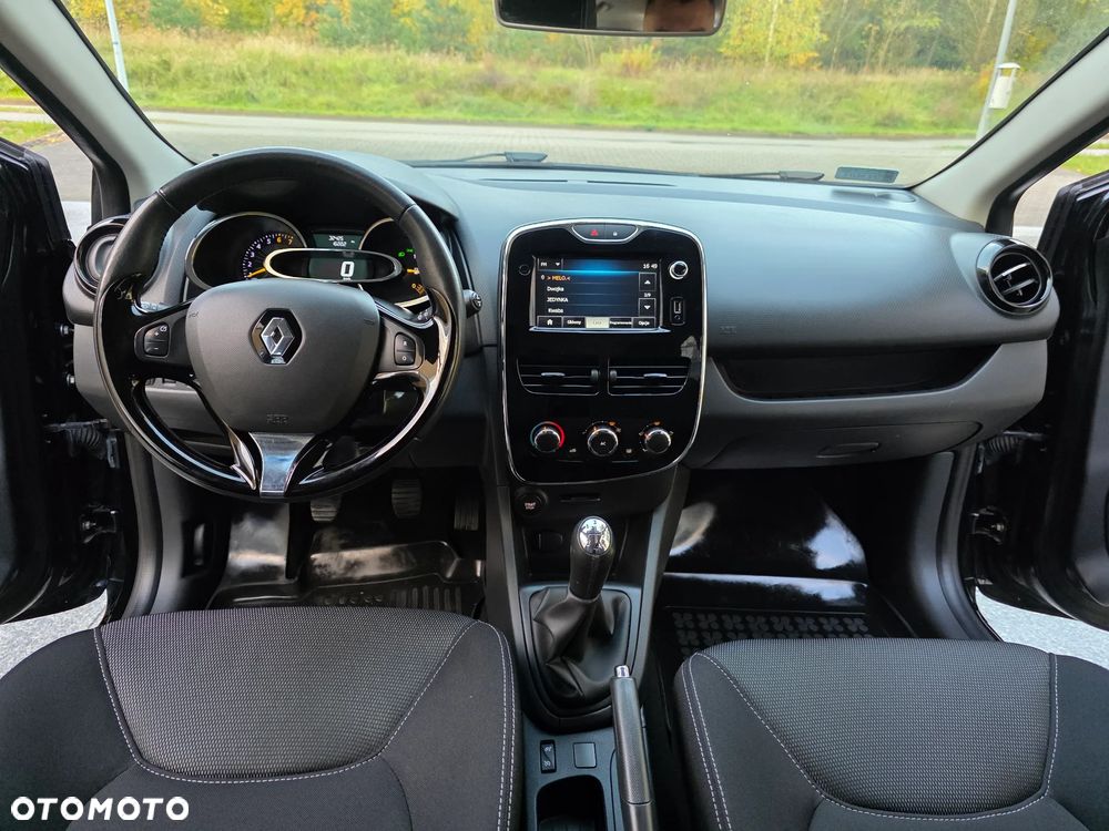Renault Clio 1.2 16V Zen - 24