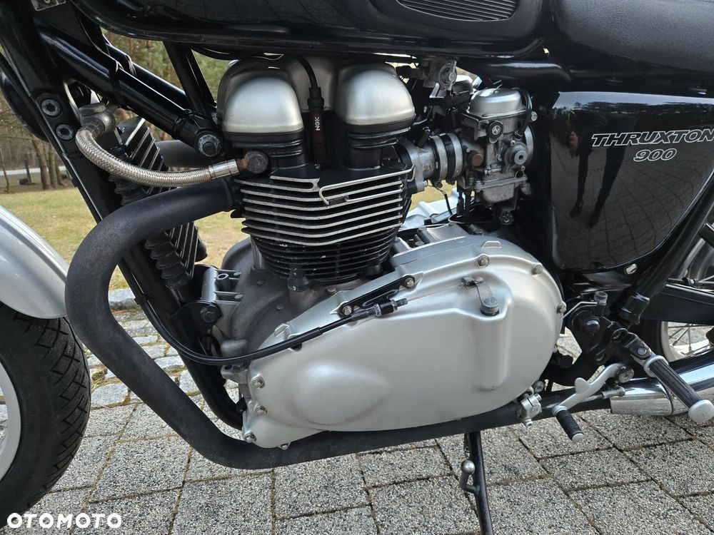 Triumph Thruxton - 37