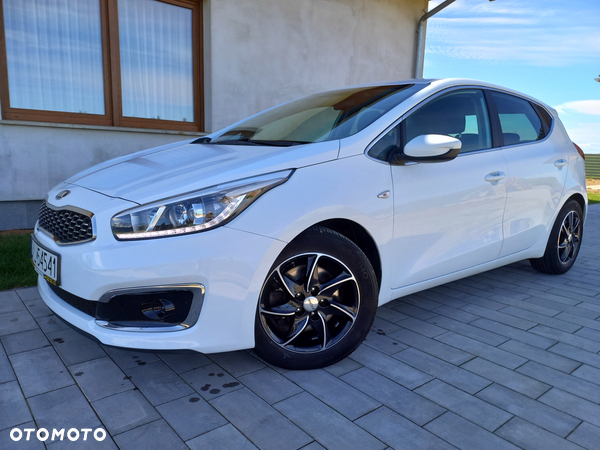 Kia Ceed 1.6 GDI Dream-Team Edition