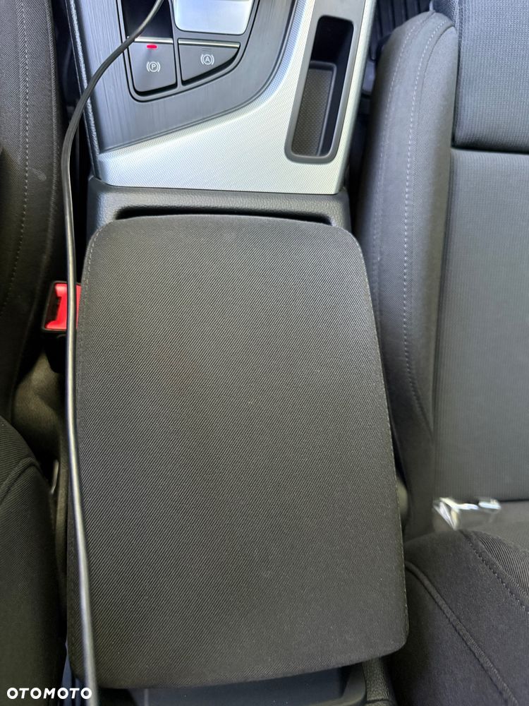 Audi A4 Avant 2.0 TFSI ultra Sport S tronic - 12