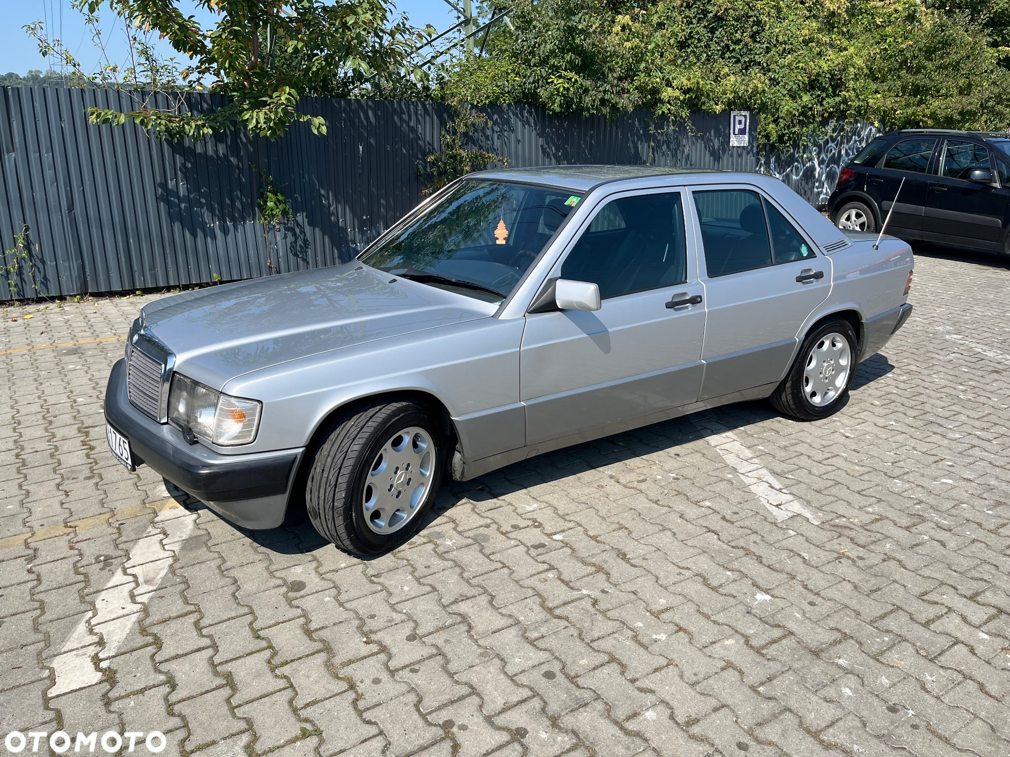 Mercedes-Benz W201 (190) - 9