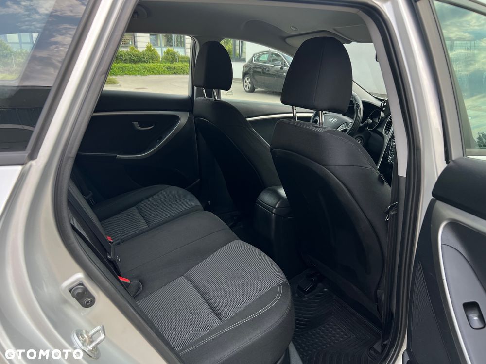 Hyundai i30 1.6 CRDi Classic - 9