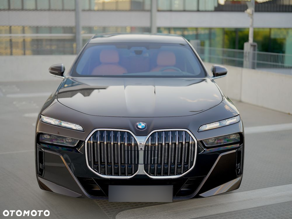 BMW Seria 7 - 12
