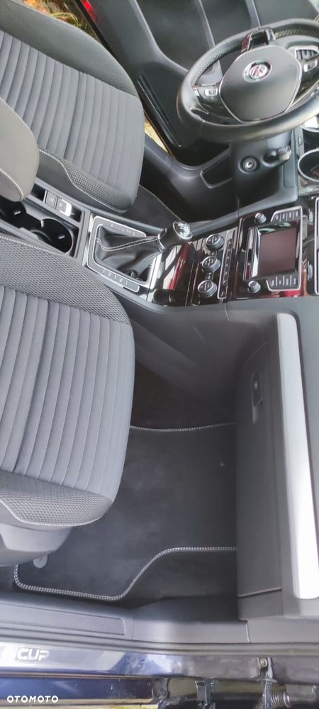 Volkswagen Golf 1.2 TSI BlueMotion Technology Cup - 25