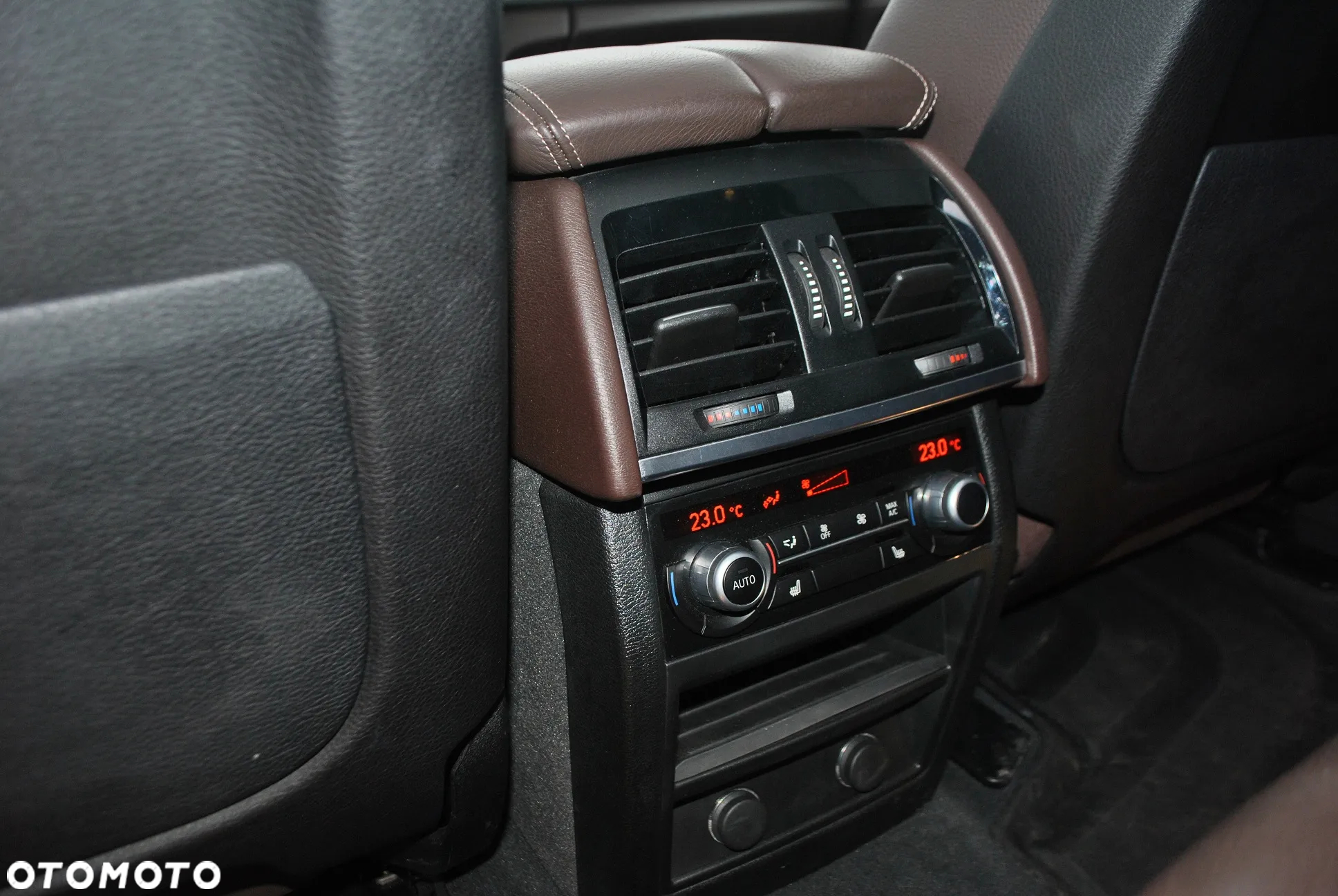 BMW X5 3.5i xDrive - 10
