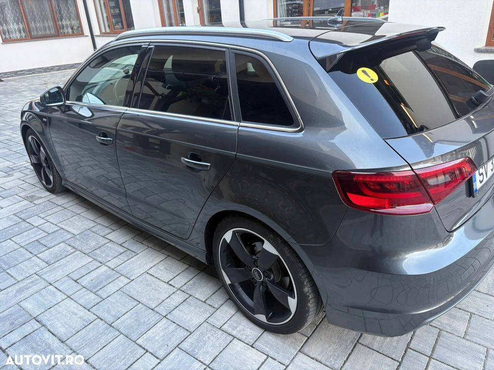 Audi A3 Sportback 2.0 TDI S tronic S line Sportpaket - 2