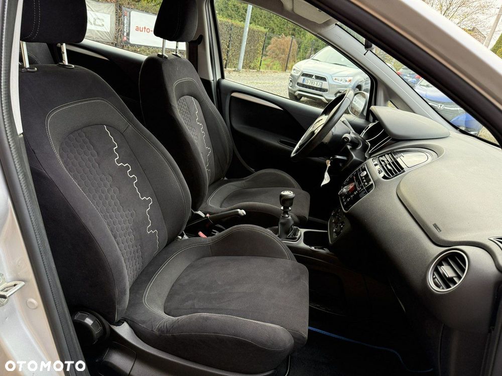 Fiat Punto 2012 - 15