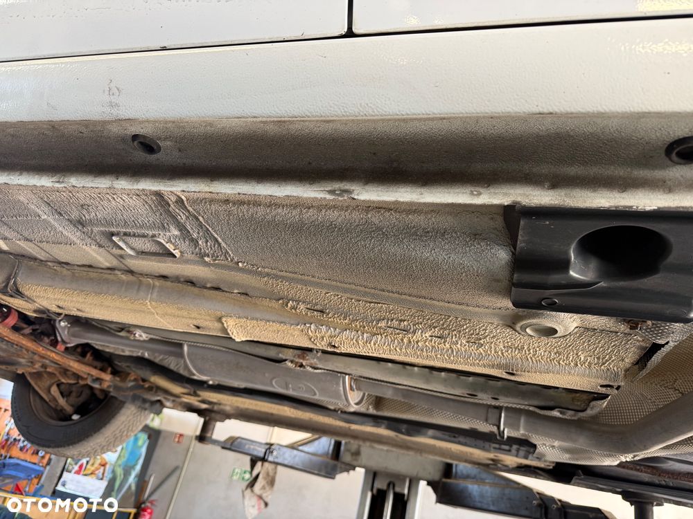 Ford S-Max 2.0 Viva Titanium - 23