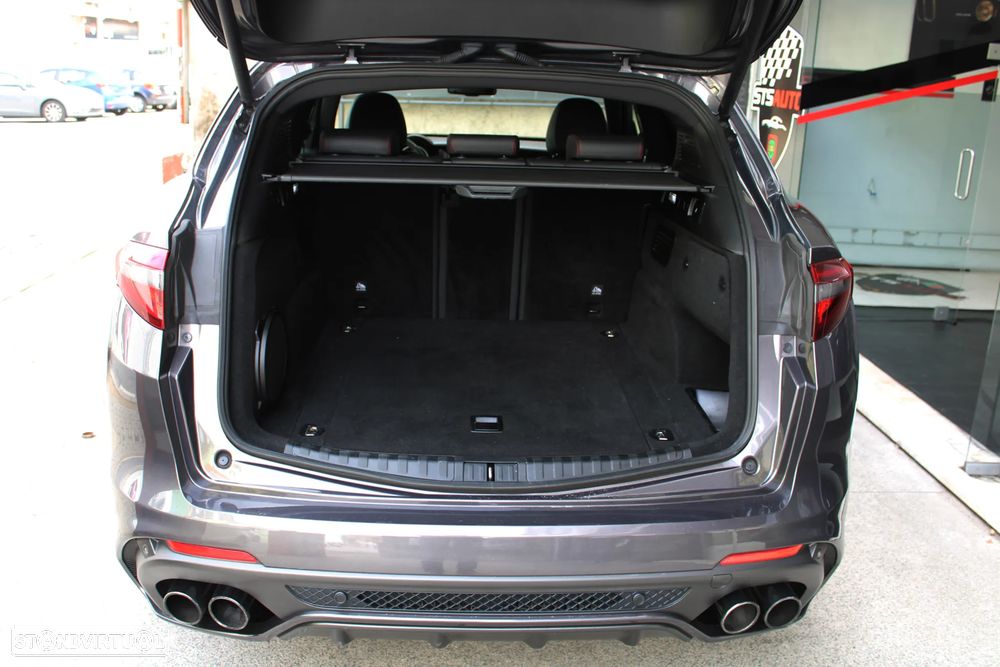 Alfa Romeo Stelvio V6 2.9 Bi-Turbo AT8-Q4 Quadrifoglio - 49