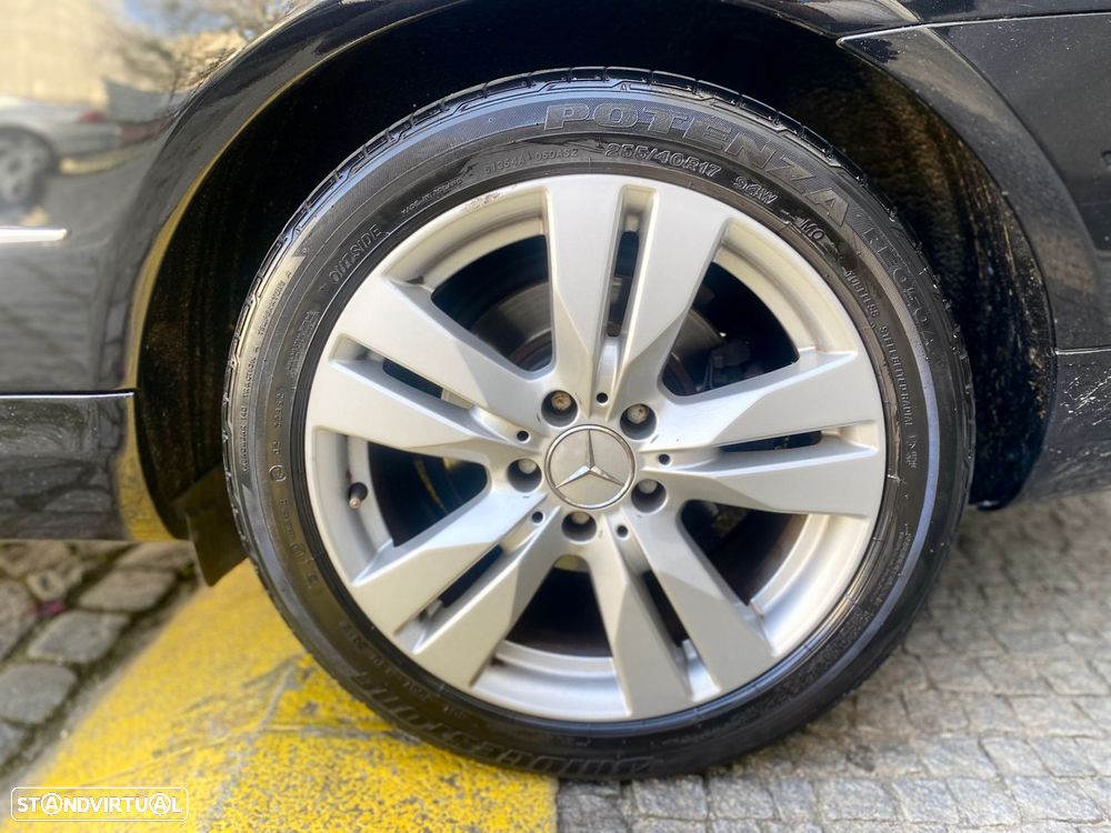 Mercedes-Benz E 250 CDi Elegance BlueEfficiency Auto - 12
