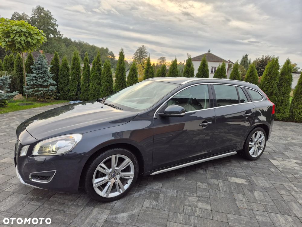 Volvo V60 T4 Summum - 26