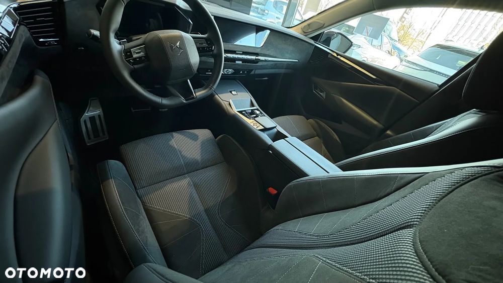 DS Automobiles N°4 E-Tense 58.3kWh Étoile Alcantara - 14