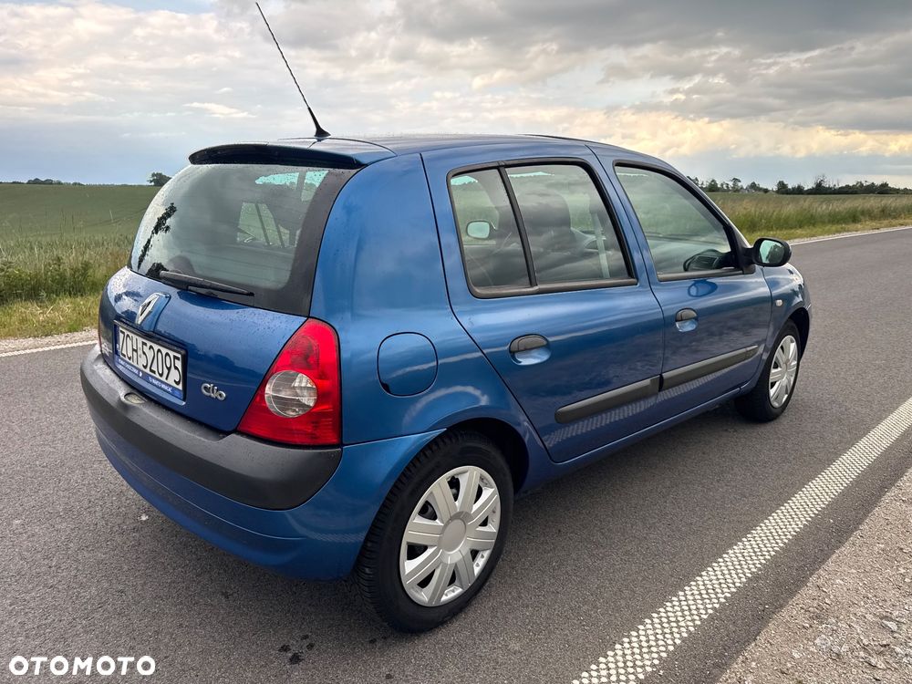 Renault Clio 1.2 16V Confort Authentique - 4