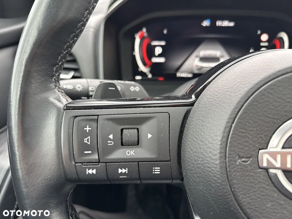 Nissan Qashqai 1.3 DIG-T MHEV N-Connecta Xtronic - 17