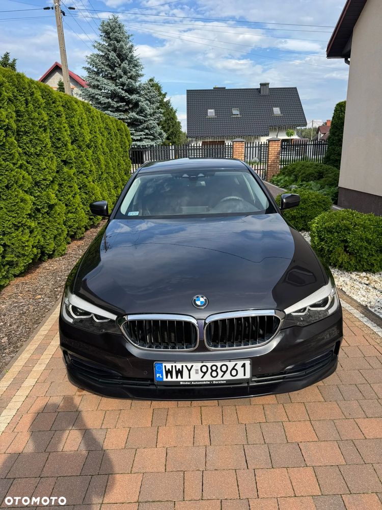 BMW Seria 5 520d Luxury Line - 4