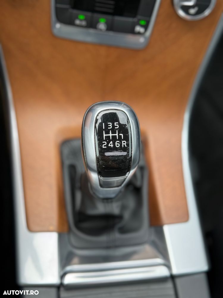 Volvo XC 60 D4 Momentum - 10