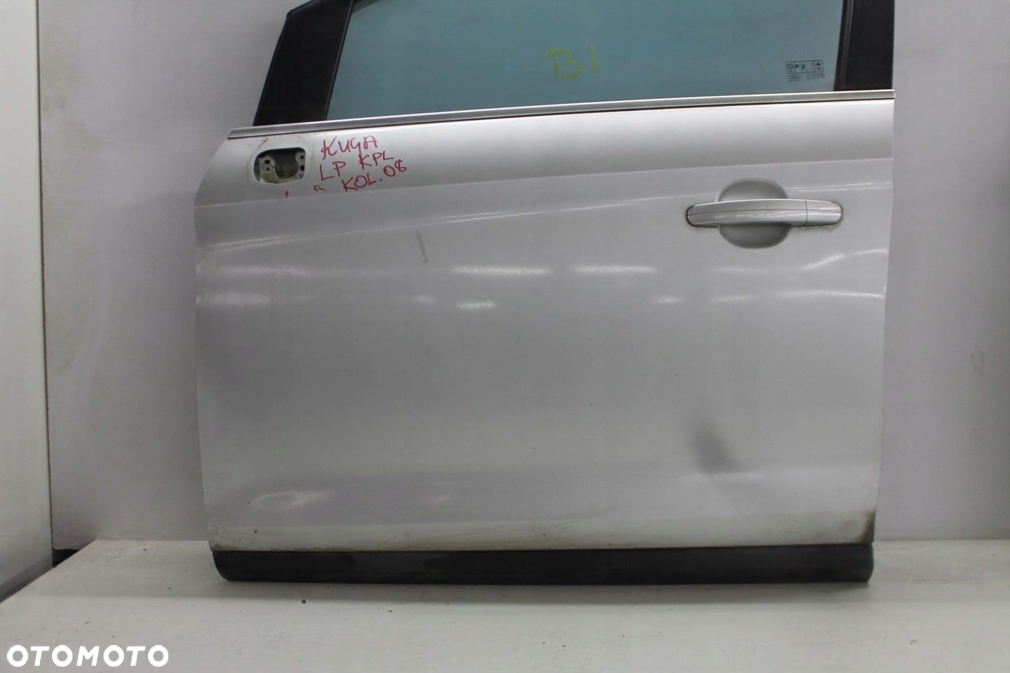 DRZWI LEWY PRZÓD LEWE PRZEDNIE FORD KUGA MK1 KOL. 08 O8 08-12 - 2