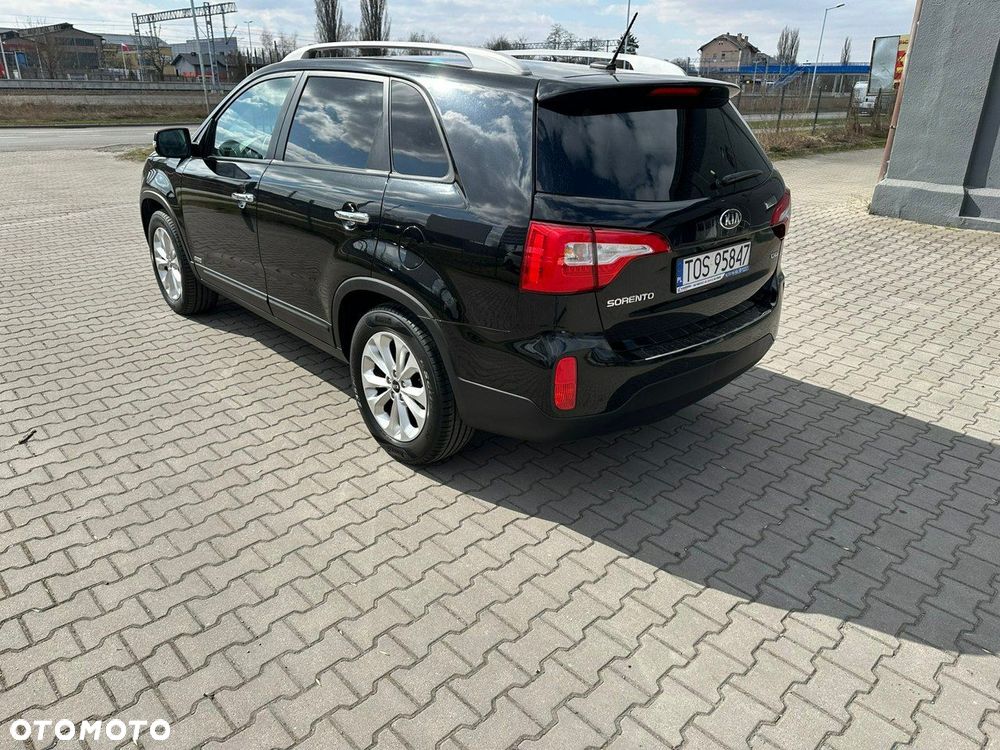 Kia Sorento - 4