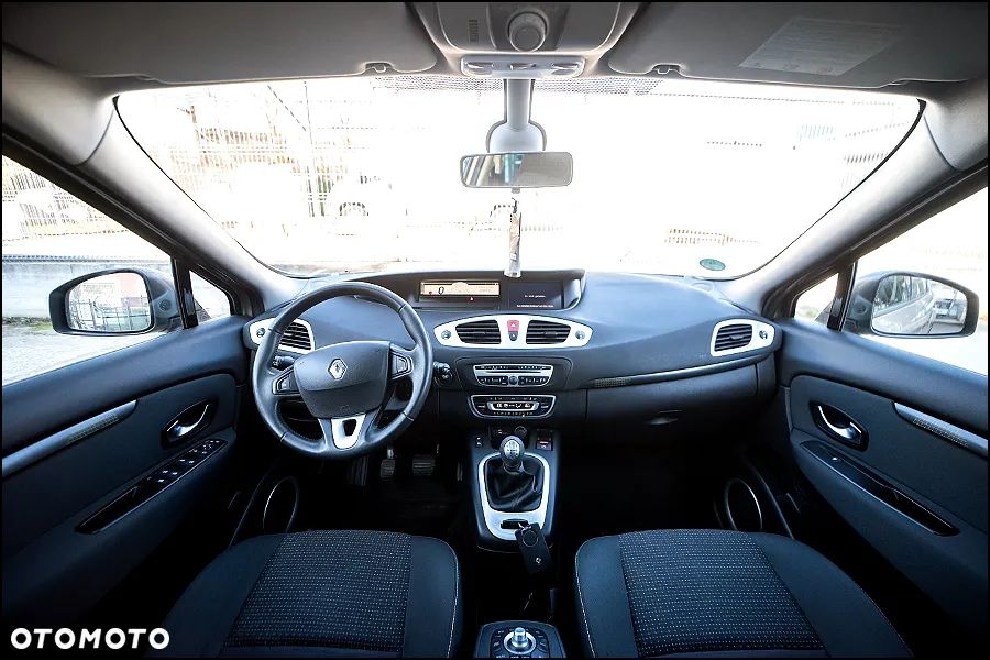 Renault Grand Scenic - 7