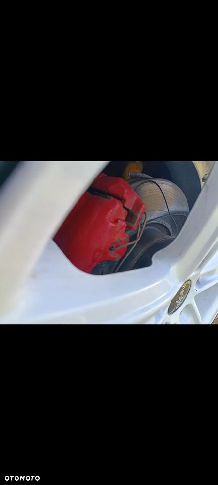 Volkswagen Golf 2.0 GTI Pirelli - 27