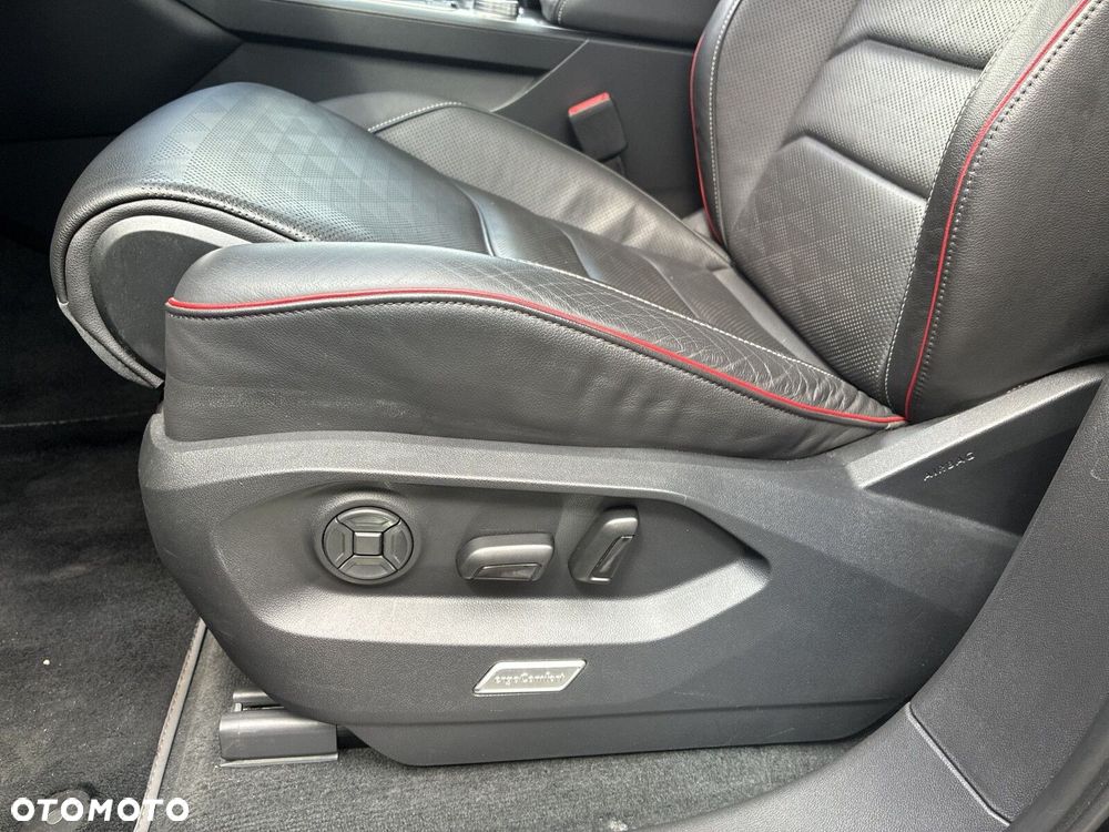 Volkswagen Touareg - 12