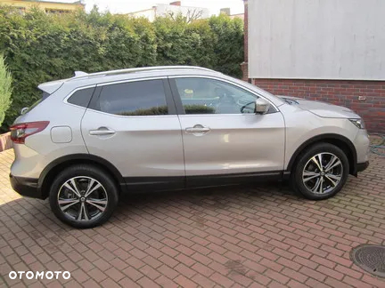 Nissan Qashqai 1.3 DIG-T N-Connecta DCT - 14