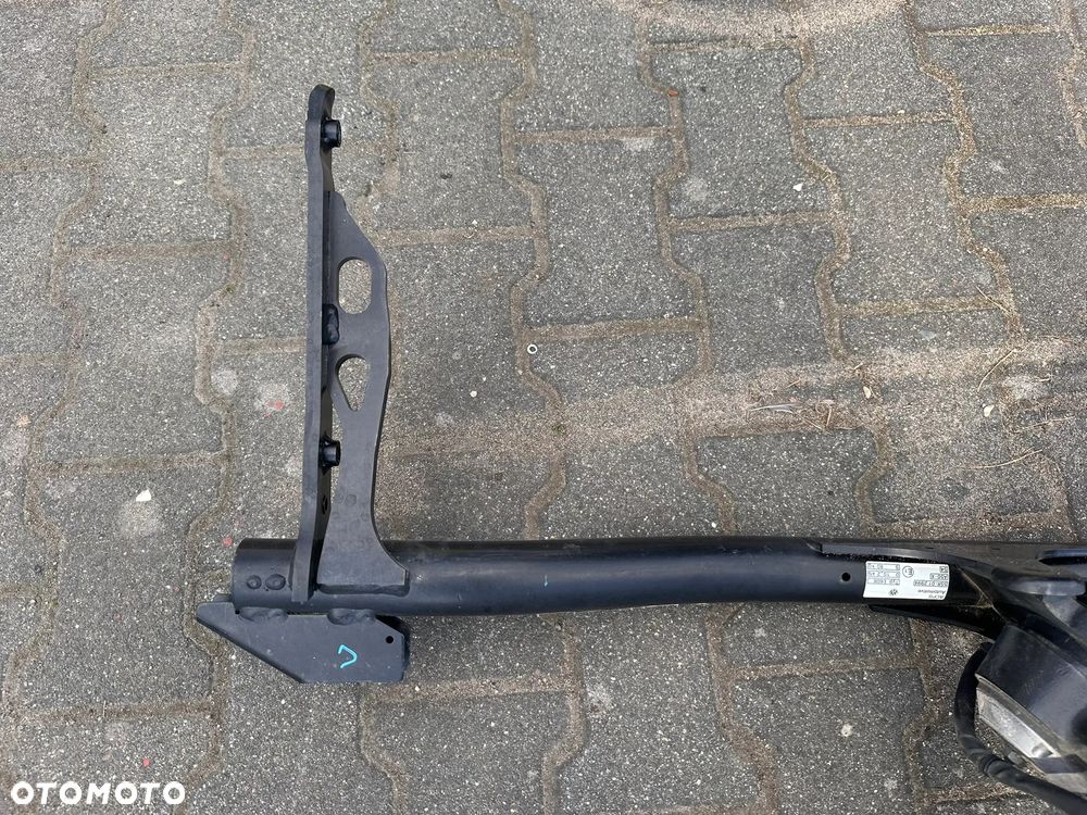 Hak elektryczny VW Golf VIII 8 5H0803881G - 2