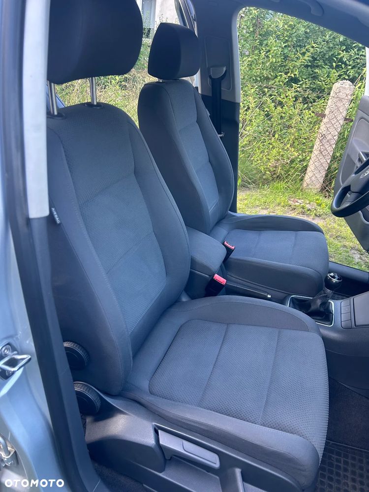 Volkswagen Golf Plus 1.6 FSI Comfortline - 10